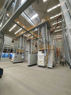 自動化された産業粉のコーティング ライン垂直アルミニウム プロフィール