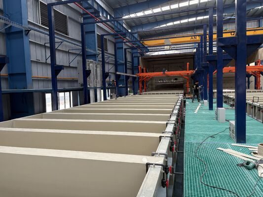 お買い得 水平陽極酸化生産ライン、月産450トン、最大プロファイル長6500mm、陽極酸化膜厚8-12μm オンライン