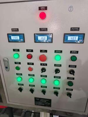 お買い得 能力500T/M、膜厚10～12μmの6061～6063アルミニウム合金用自動横型陽極酸化ライン オンライン